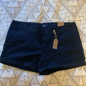 NWT American Eagle size 16 shorts